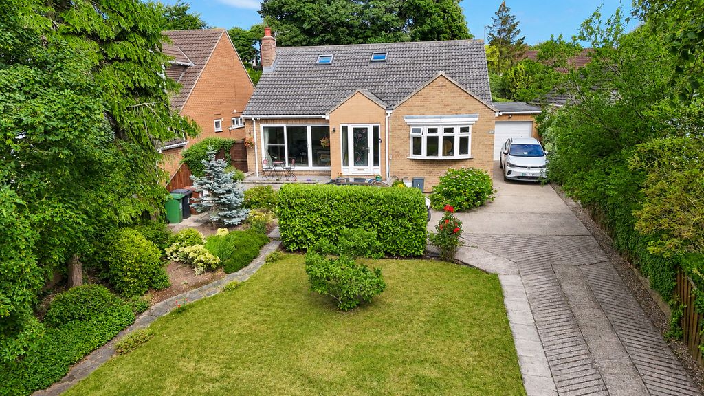 Property photo 1 of 50