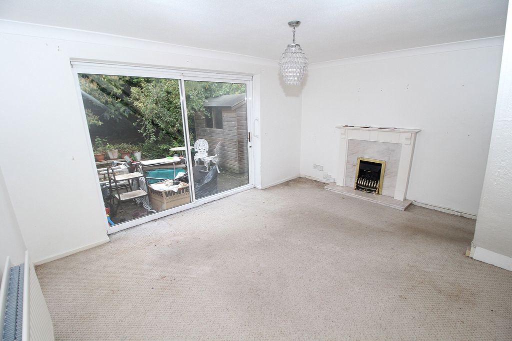 Property photo 3 of 8 5164564