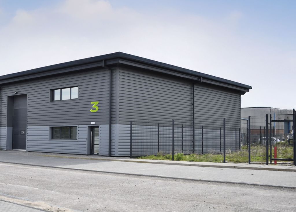 Property photo 1 of 8