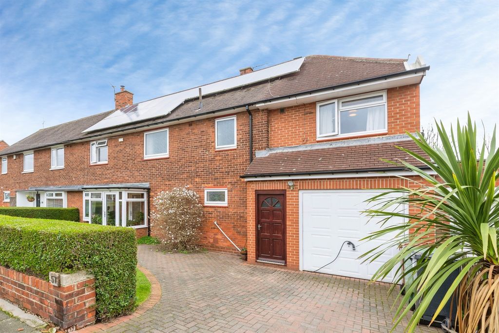 Property photo 1 of 21