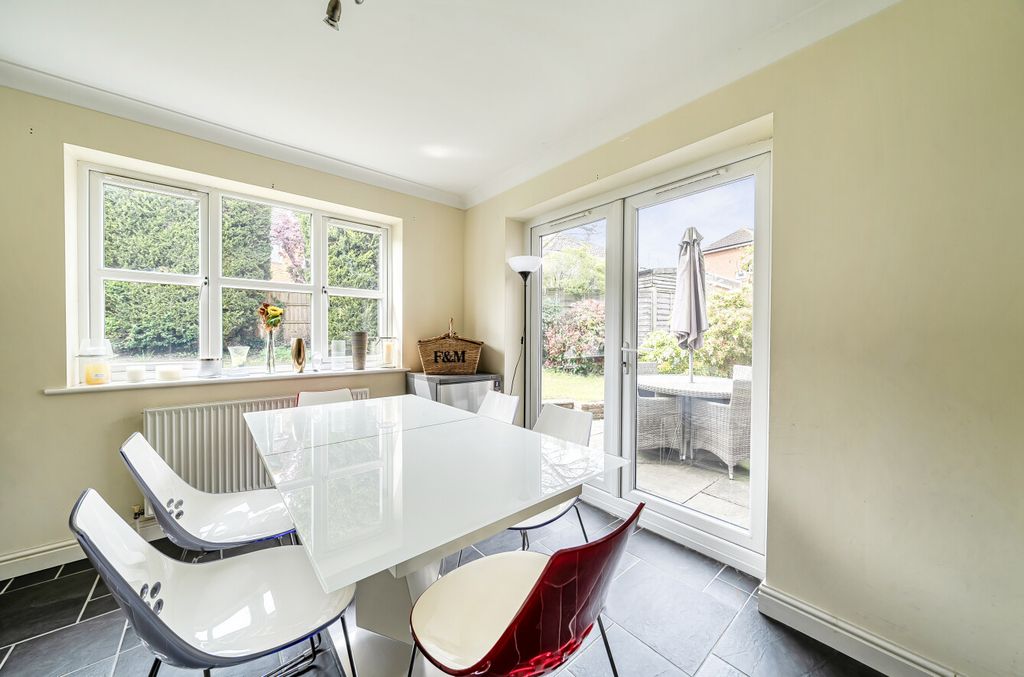 Property photo 3 of 19 1439393-5-69d9029...
