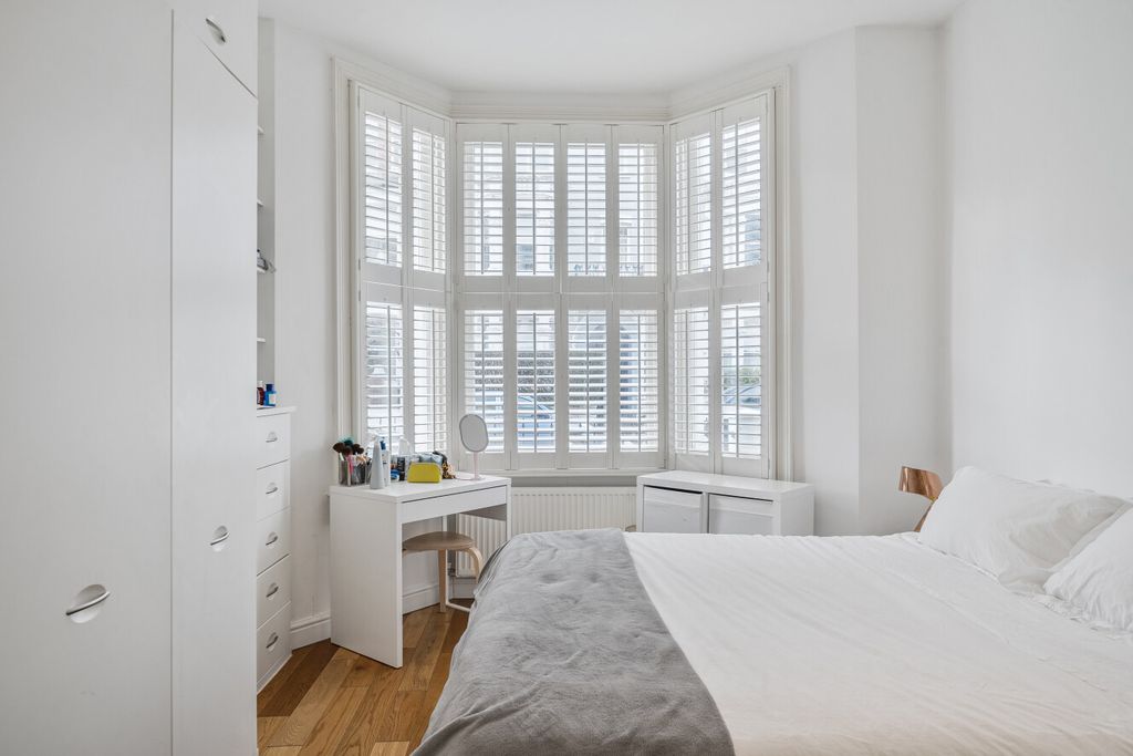 Property photo 3 of 18 Picture 3