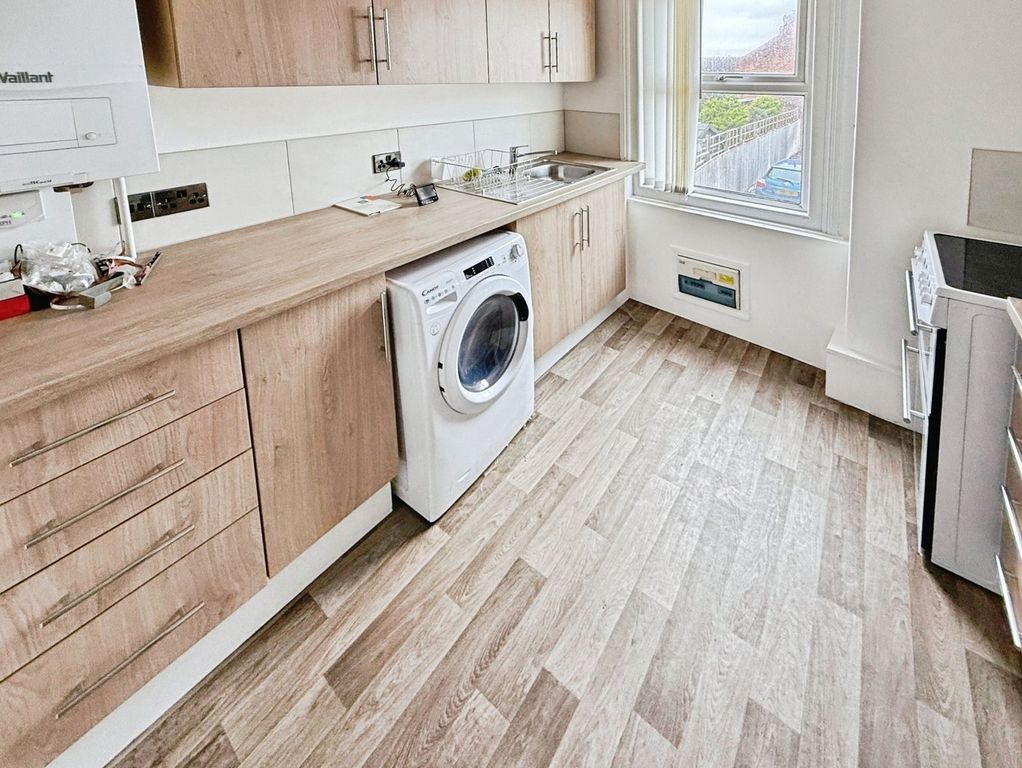 Property photo 3 of 8