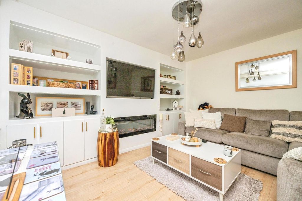 Property photo 2 of 15 Living Room