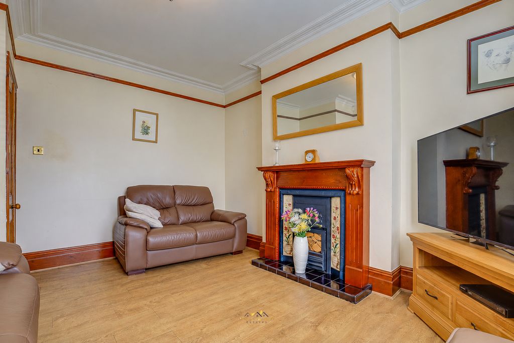 Property photo 3 of 29