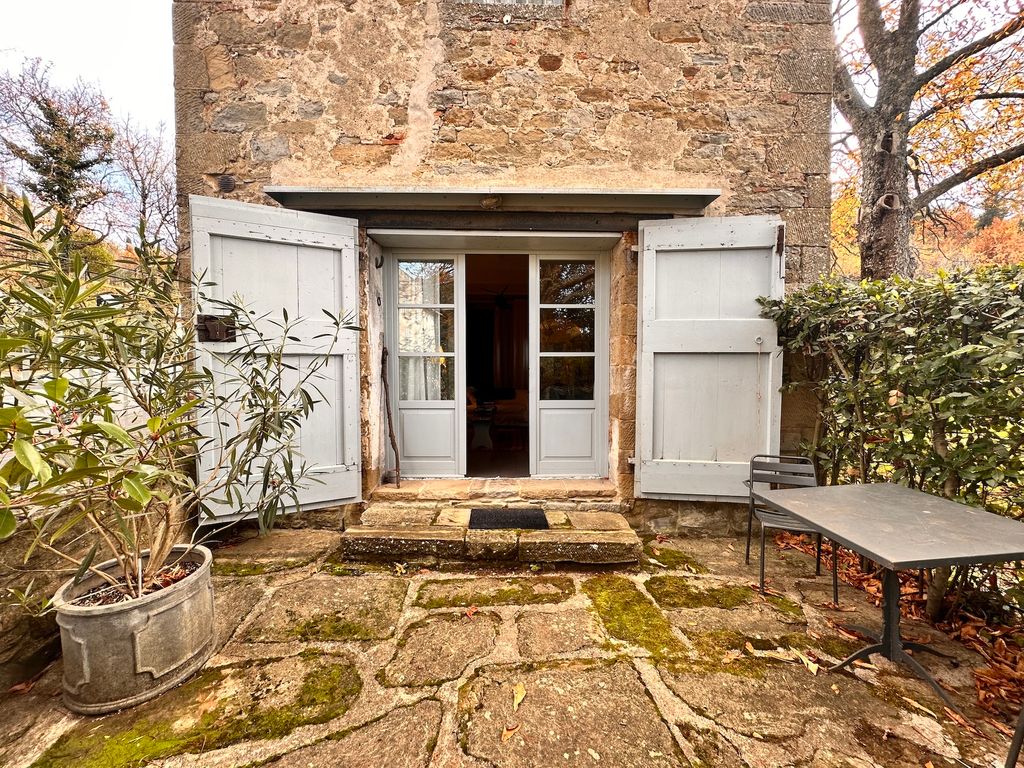 Property photo 3 of 25