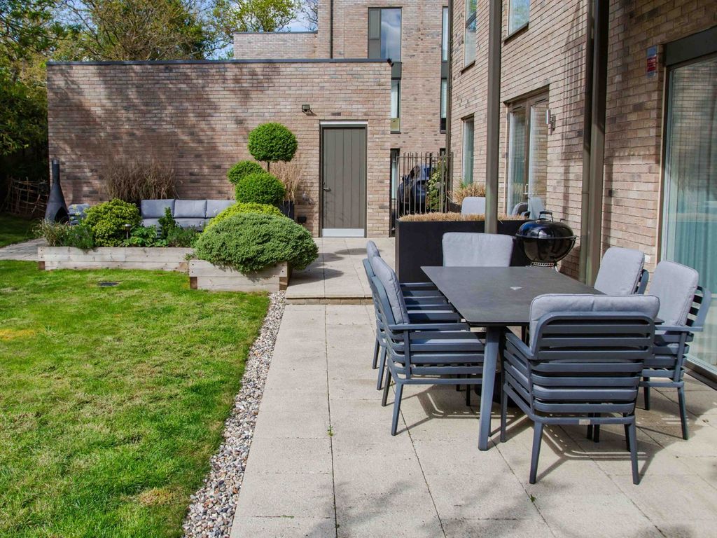Additional image 19 of 4 bed detached house to rentBrook End Close, Trumpington, Cambridge, Cambridgeshire CB2