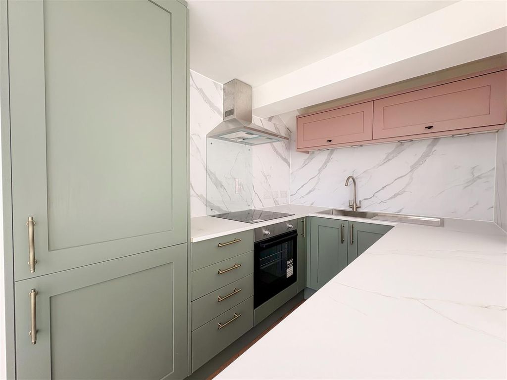 Property photo 2 of 8 Img_8483.Jpg