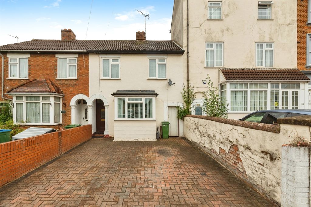 Property photo 1 of 17