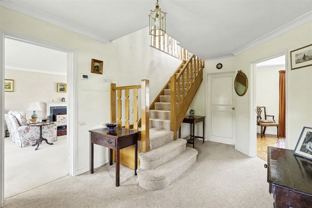Property photo 3 of 27 September_25.Jpg