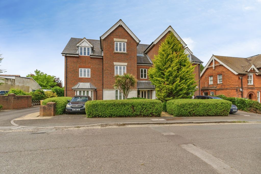 Property photo 1 of 12 Pbox-Img.Jpg
