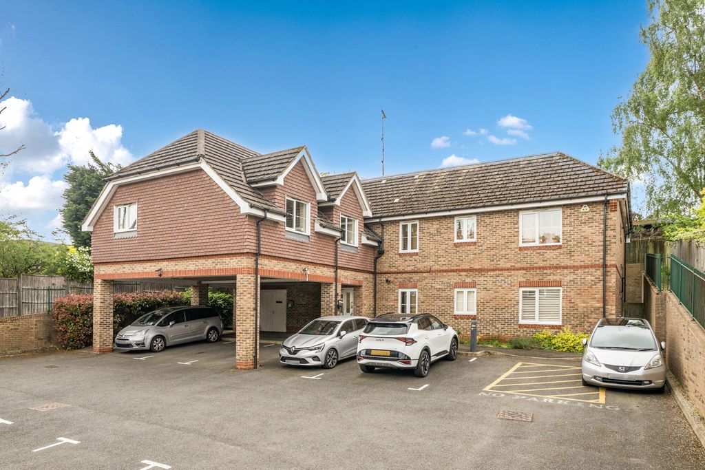Property photo 1 of 19 1-69F9Cb0F2Fe67-1...