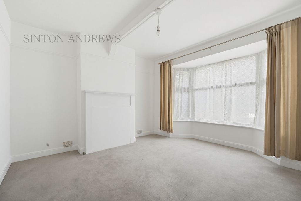 Property photo 1 of 14 Photo 9
