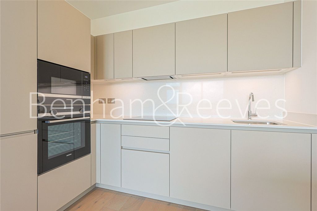 Property photo 2 of 17 Picture No. 02