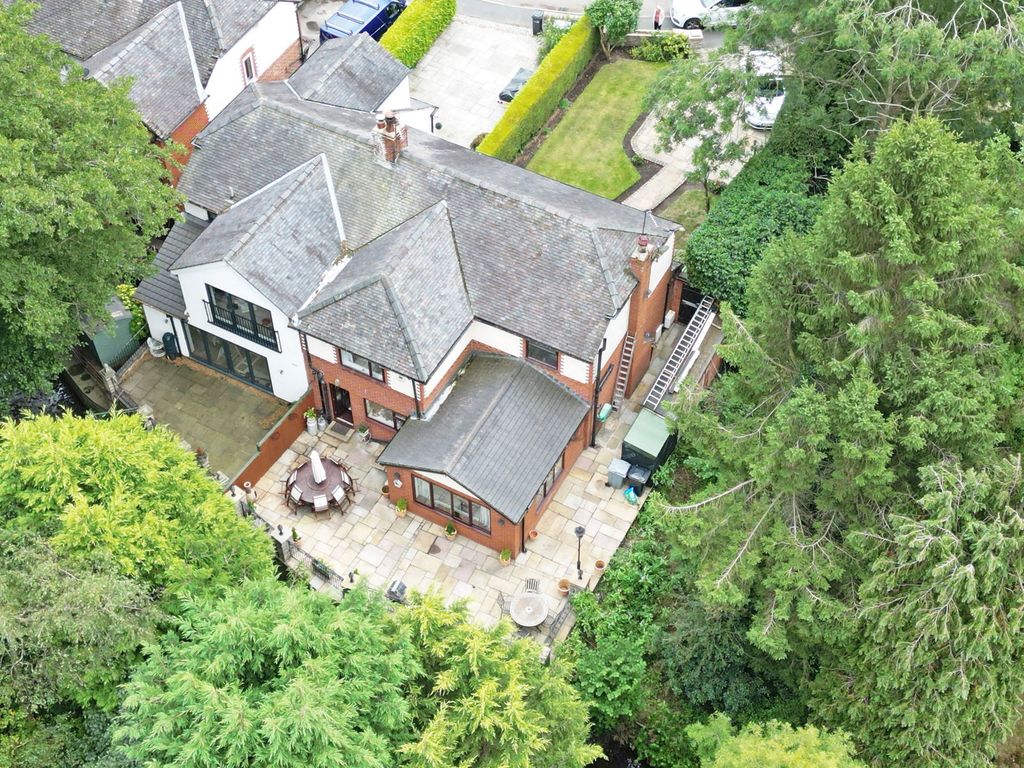 Property photo 2 of 30