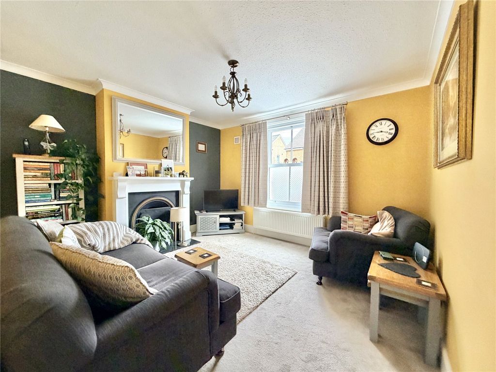 Property photo 3 of 16 Picture No. 06