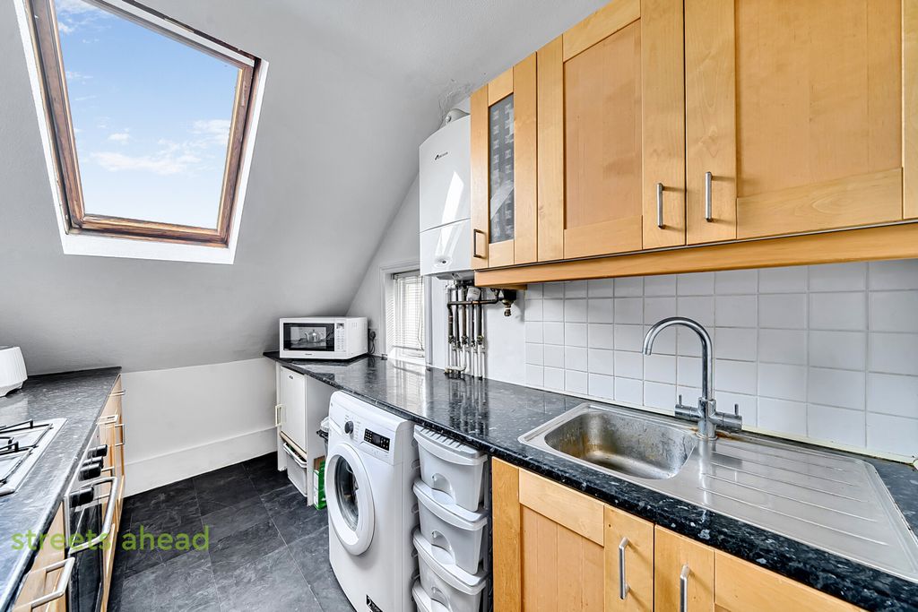 Property photo 3 of 13 6Bddc6Ff-5112-47c...