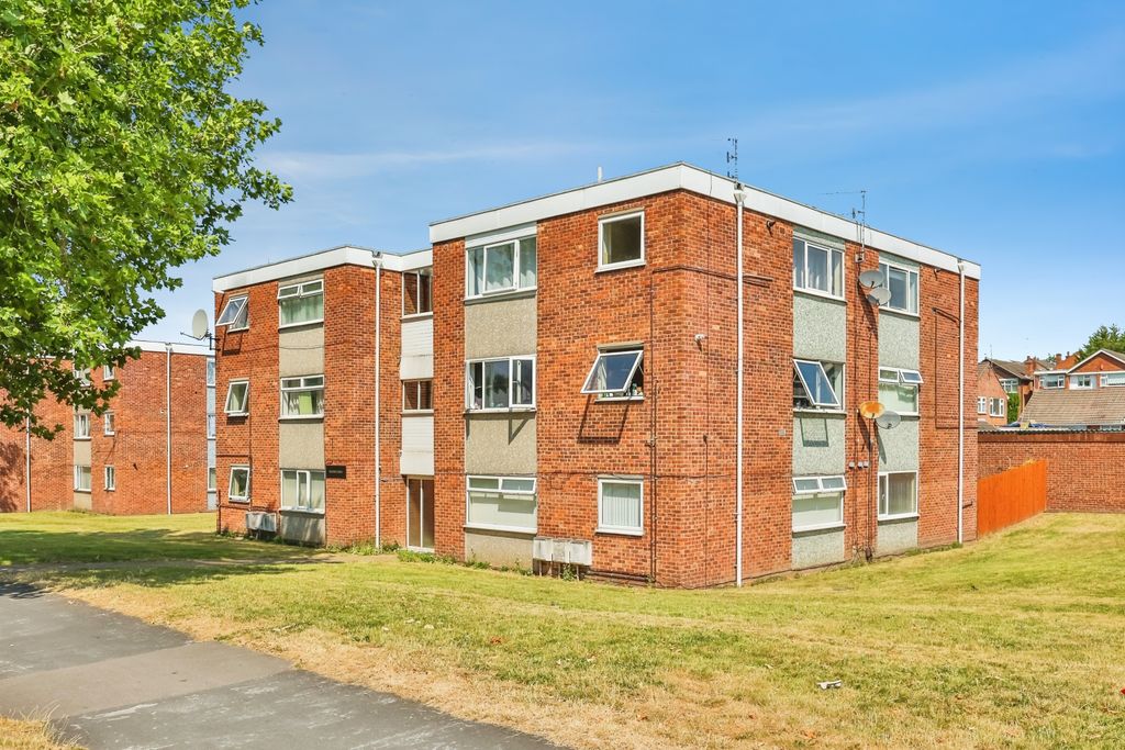 Property photo 1 of 14
