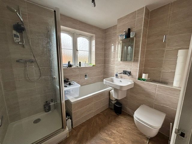 Property photo 2 of 2 Bathroom