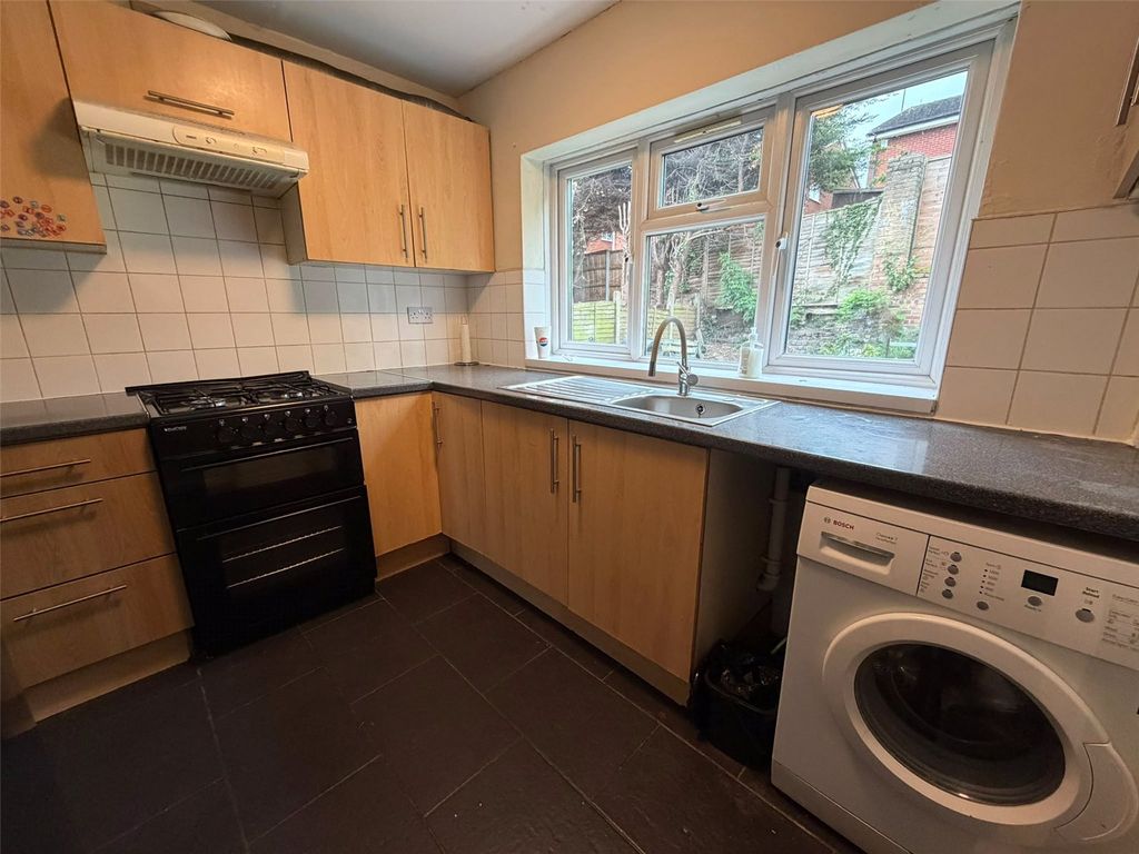 Property photo 2 of 12 Picture No. 07