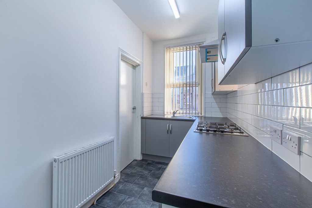 Property photo 3 of 13 Image