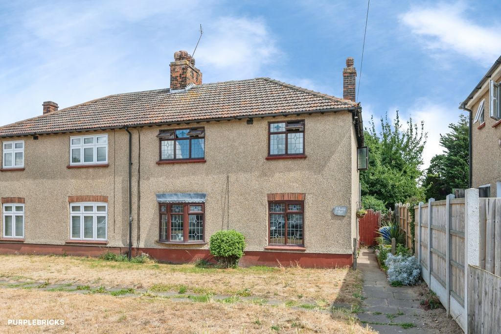 Property photo 2 of 24