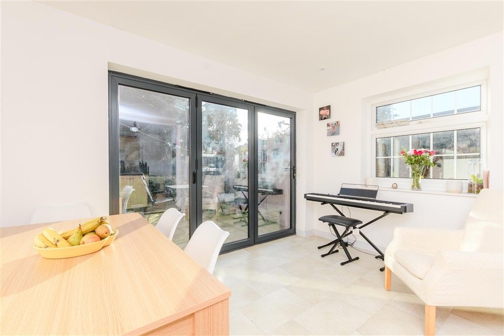 Property photo 2 of 16 Dining Area