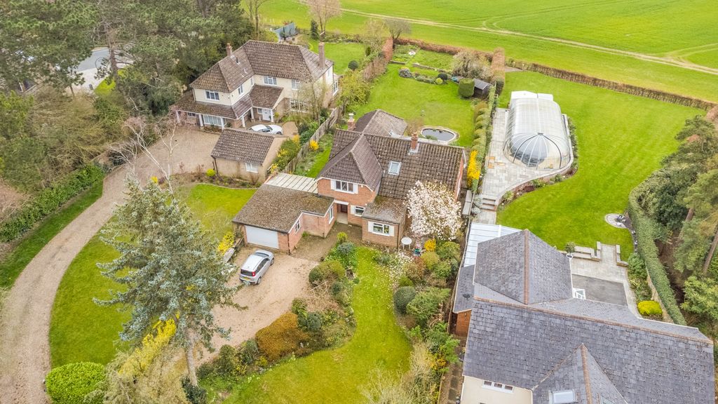 Property photo 3 of 31 4374675