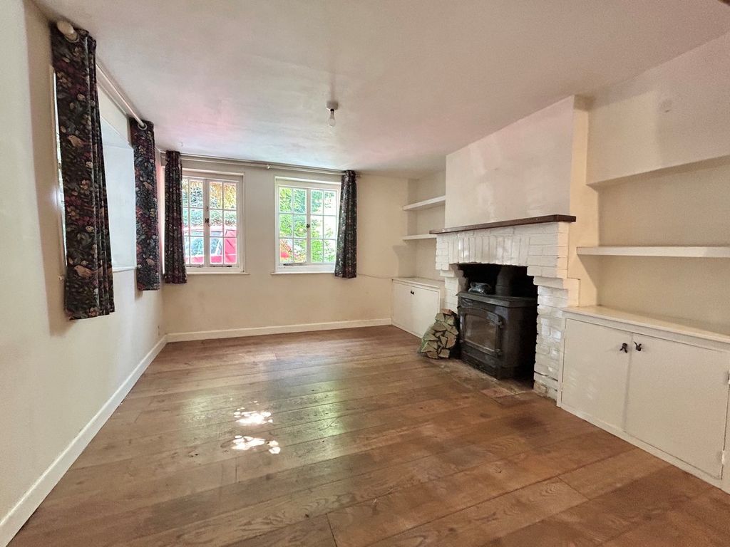 Property photo 3 of 18