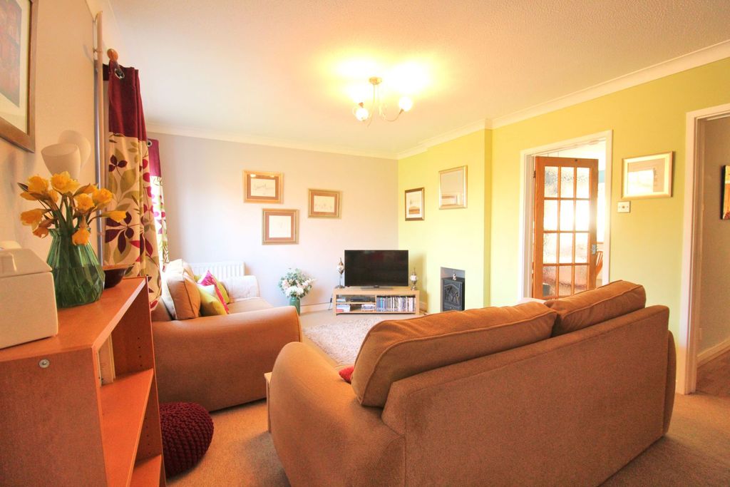 Property photo 3 of 10 Img_2431