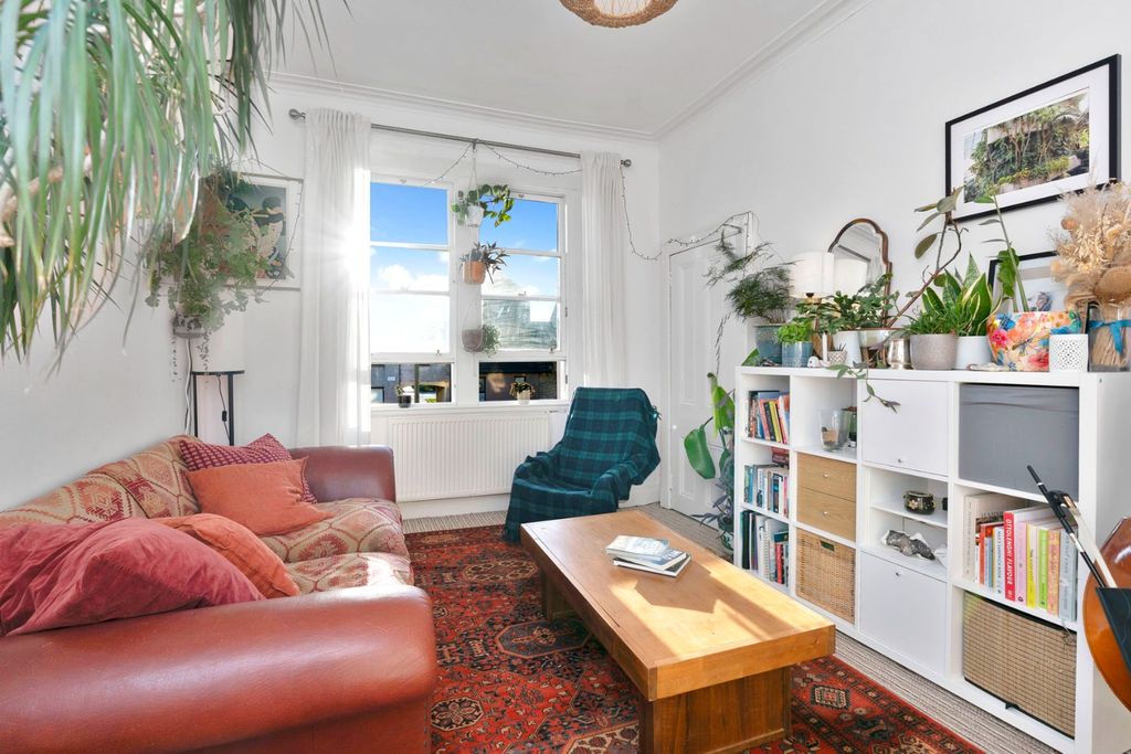 Property photo 3 of 18 4723542