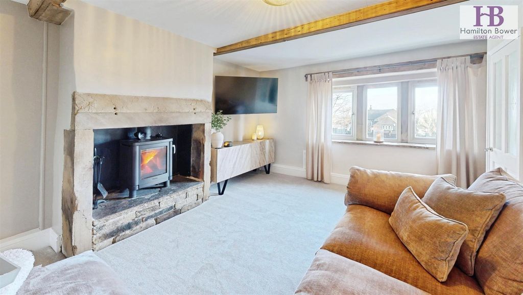 Property photo 2 of 14 39Bd195F-13-Upper-Lane-01152026_131849.Jpg