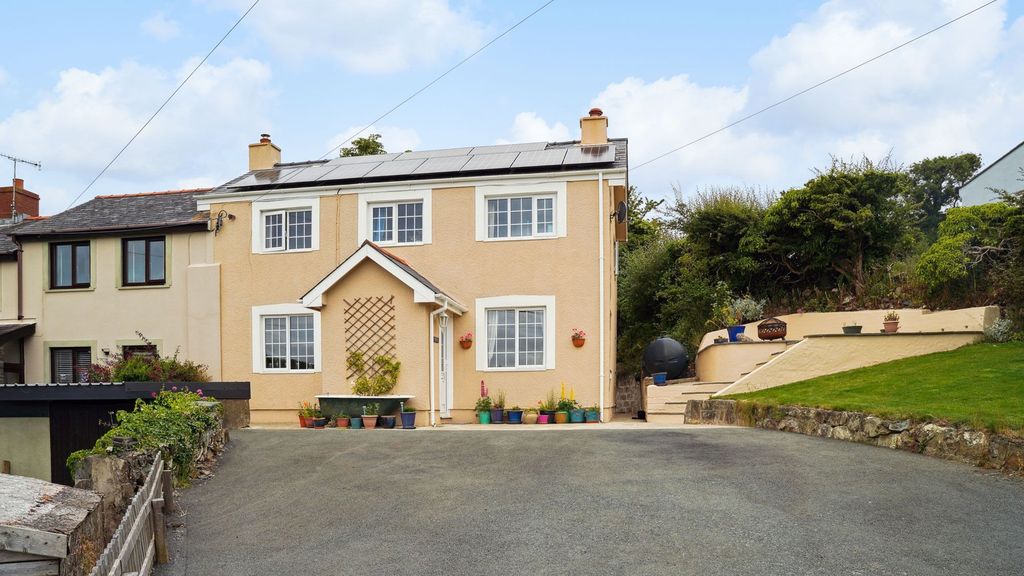 Property photo 3 of 39
