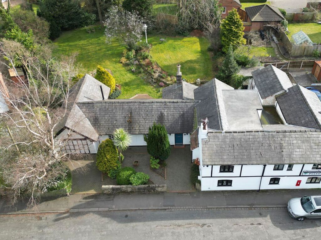 Property photo 2 of 41