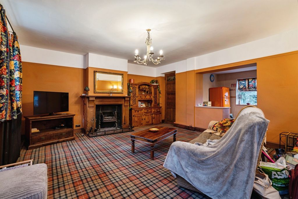 Property photo 3 of 18