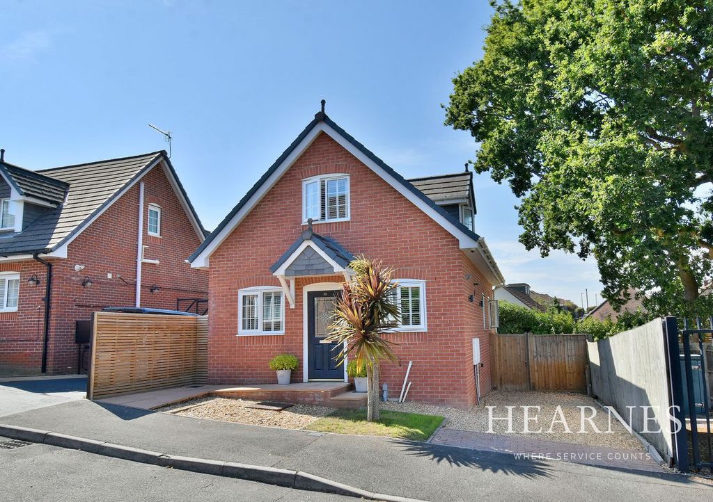 Property photo 1 of 13