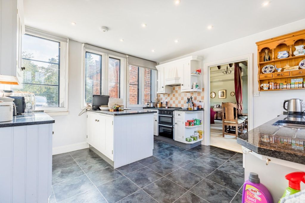 Property photo 2 of 27 Db-458.Jpg