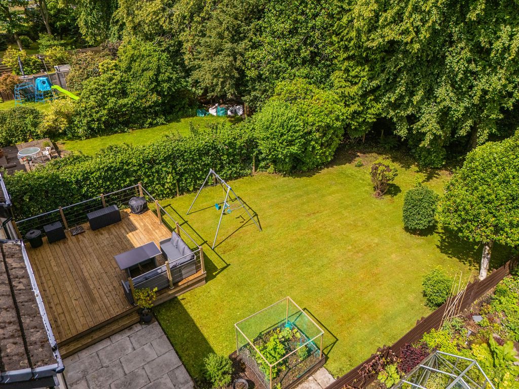 Property photo 2 of 26