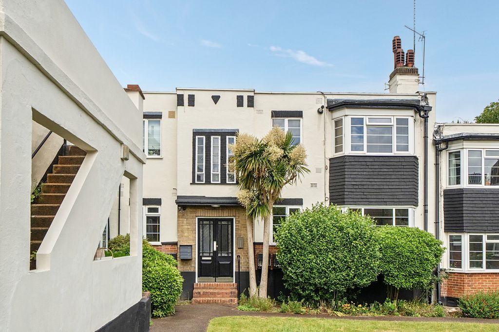 Property photo 1 of 12 1458802-13-6A0c3A...