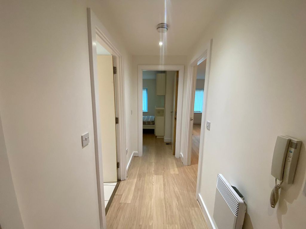 Property photo 3 of 6