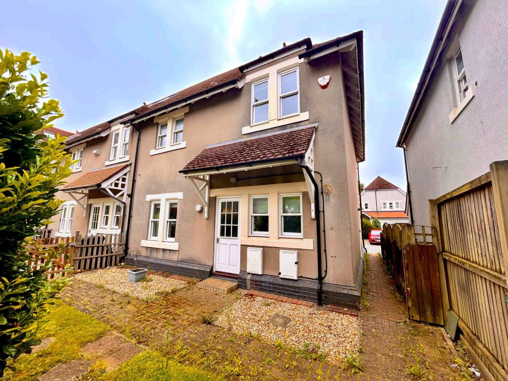 Property photo 2 of 17