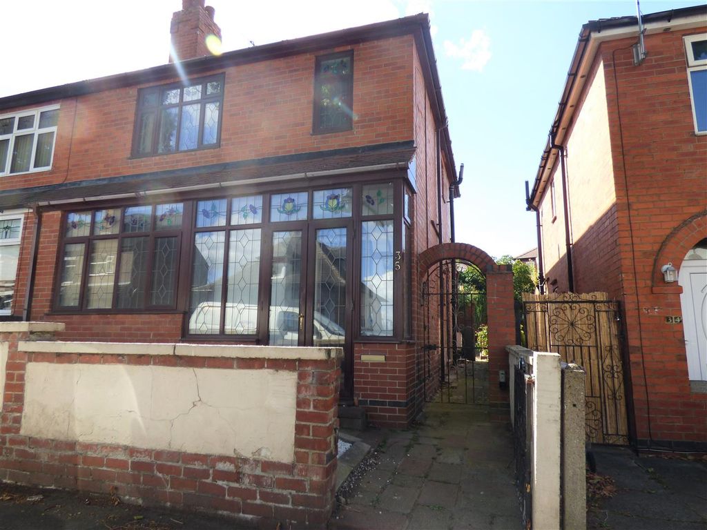 Property photo 2 of 16 35 Park Drive - Ext1.Jpg