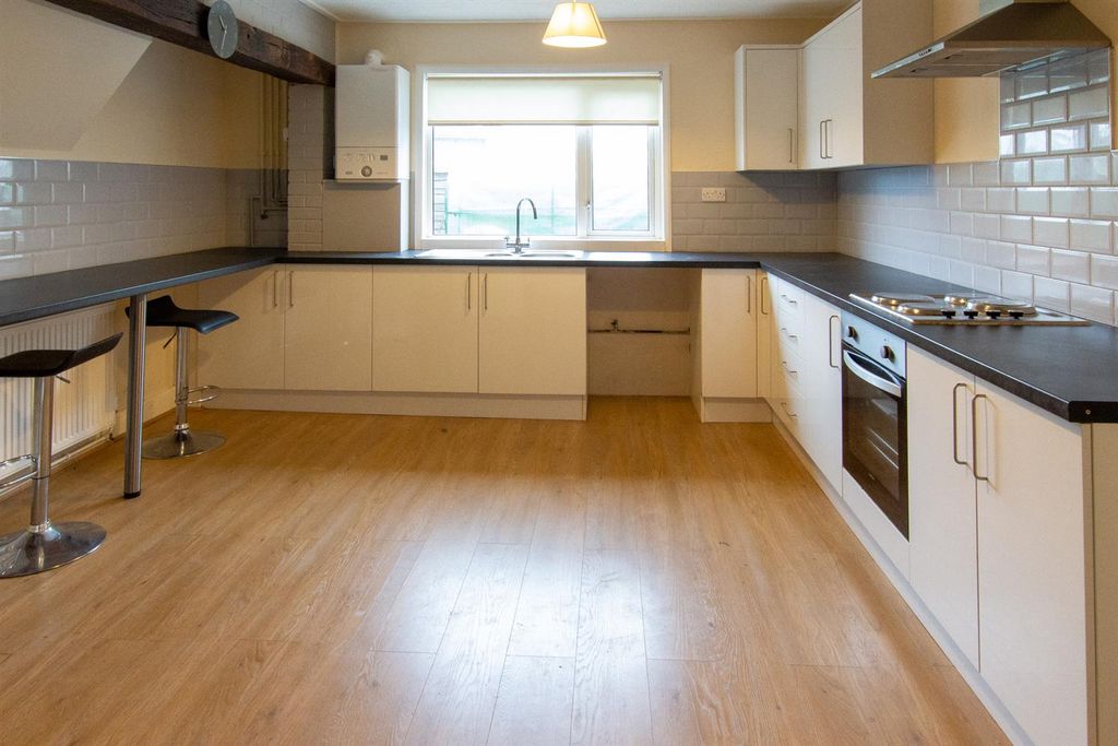 Property photo 2 of 11 Summit Cottage - Kitchen-2.Jpg