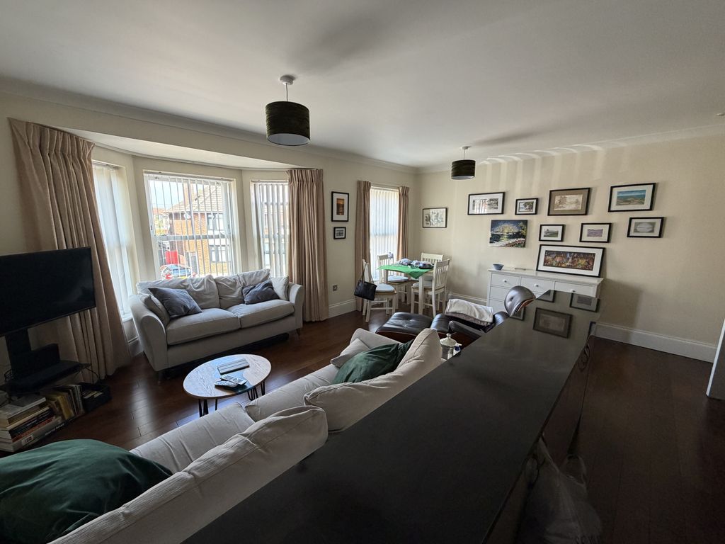 Property photo 2 of 10 Gallery