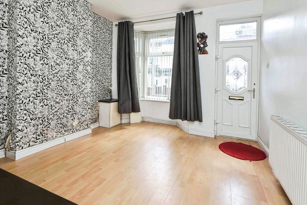 Property photo 2 of 15 Picture No. 20