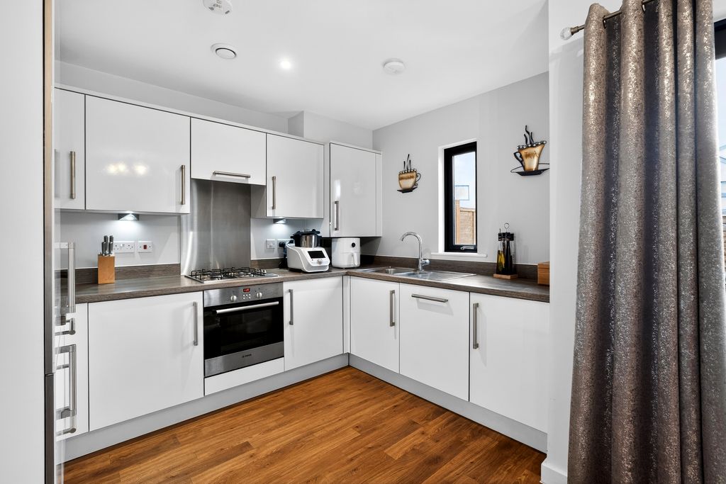 Property photo 3 of 22