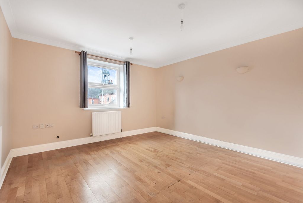 Property photo 2 of 11 Img_163_2_Original.Jpg