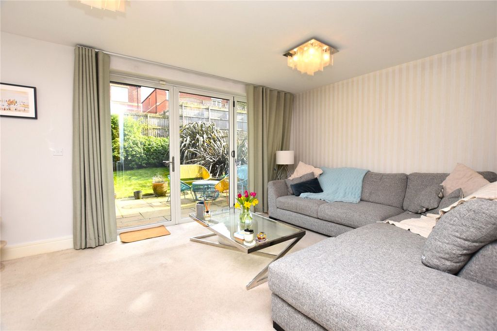 Property photo 2 of 20 Picture No. 07