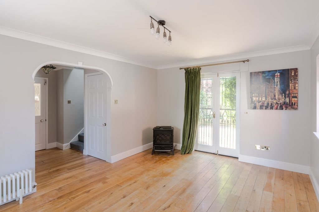 Property photo 3 of 14