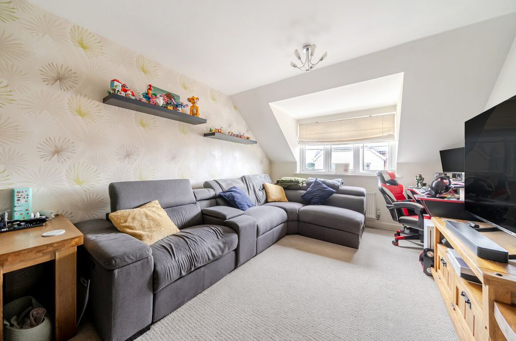 Property photo 3 of 13 1469928-21-6A1Ff8...
